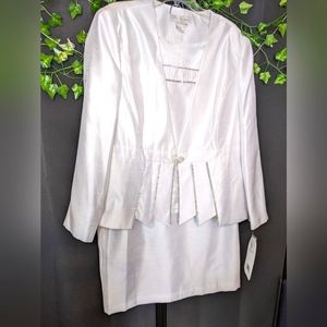 3 Piece Dress Suit, White, Size 18